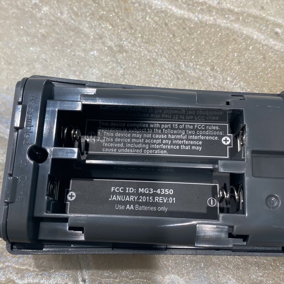 Comcast Xfinity XR11 Premium Voice Activated Cable TV Backlit Remote Control - Picture 4 of 11